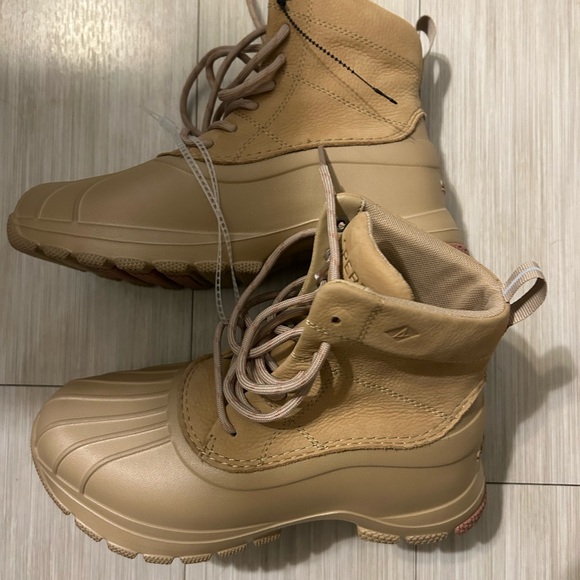 NWOT Sperry Duck Float Off White Boots - Picture 7 of 10